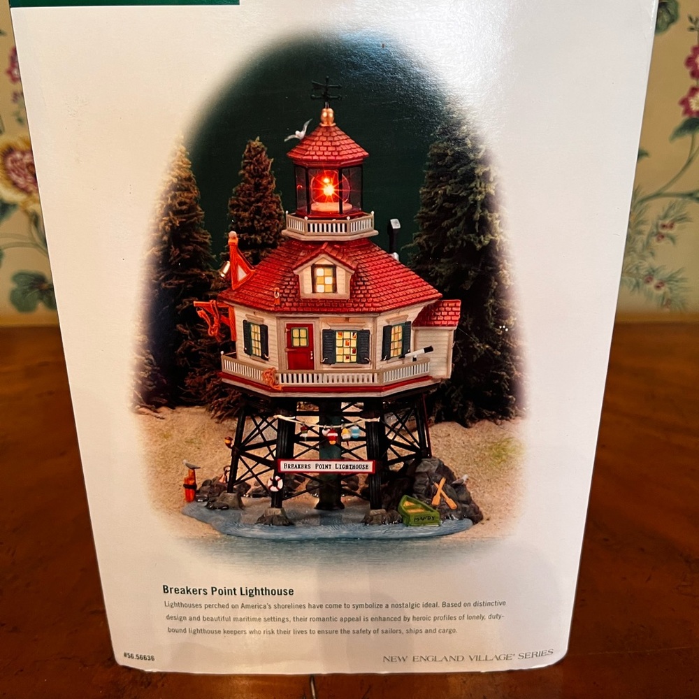 RARE Vintage 2001 Department 56 Breakers Point Lighthouse